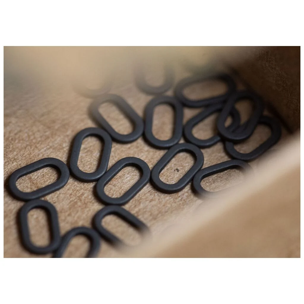 Kryston Rig rings oval black, 20pc