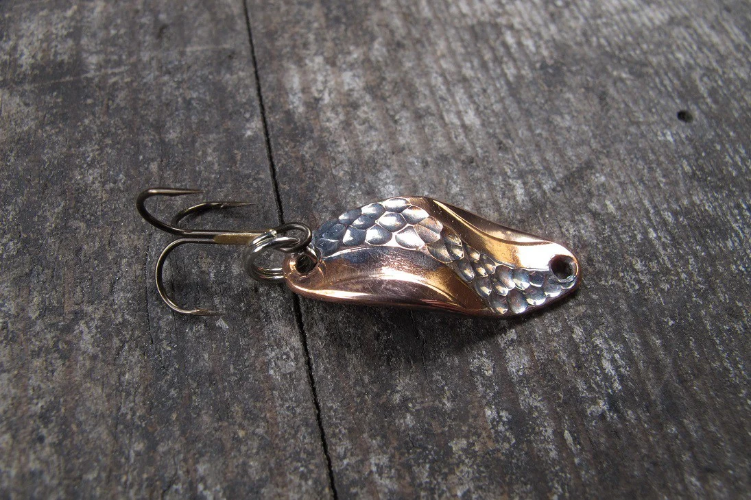 Oldstream Blinker 1,5g - Forellenblinker Modell Nr. 5 -gold-/kupferfarben mit roten Punkten