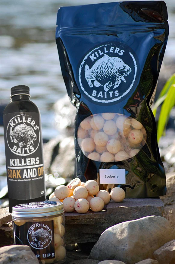 [Paket] Carp Killers Scoberry 5kg Boilies + 100g Pop Ups 16mm + 250ml Dip